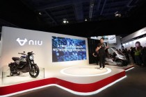 小牛发布自动驾驶三轮电动摩托车TQi和跨骑电动摩托车RQi均支持5G