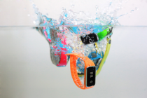 智能手环难敌市场竞争面临分化  或健康或时尚