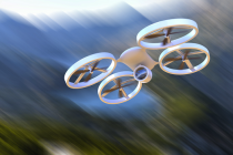 无人机市场井喷 背后利益暗潮涌动