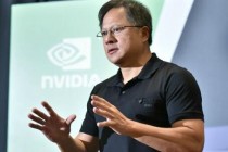 Nvidia CEO 黄仁勋：20年内或难以解决VR发展的“阻碍石”