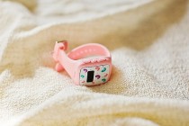 儿童智能手表的泡泡什么时候破?