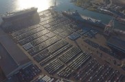 马斯克分享Model 3码头等待上船照片,称2019年将生产50万辆