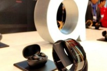 努比亚发布首款柔性屏腕机努比亚α（nubiaα），4月份在中国市场发售